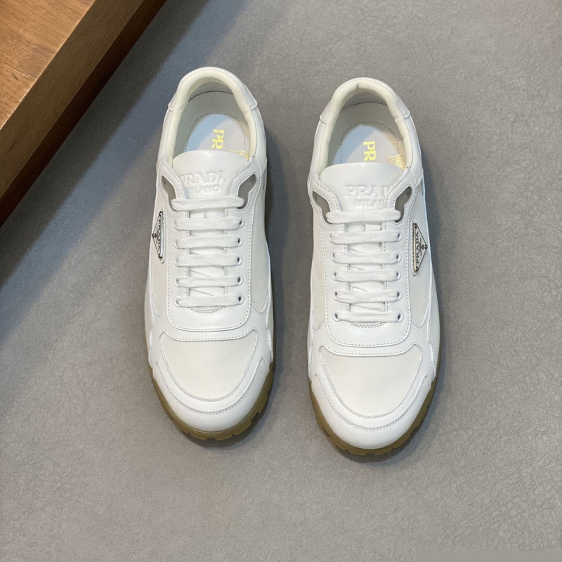 Pra*a casual shoes